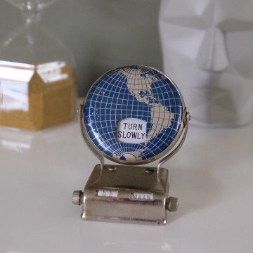 6a0db256 8dec 4d90 8592 ca2a4e0a95d6