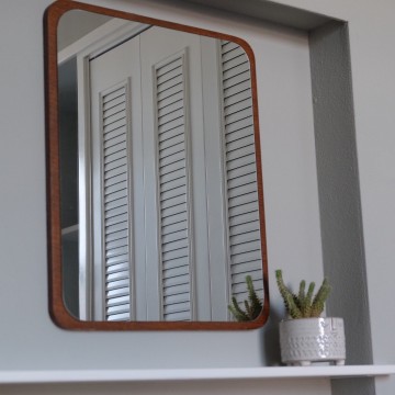 Vintage spiegel op teak jaren 60